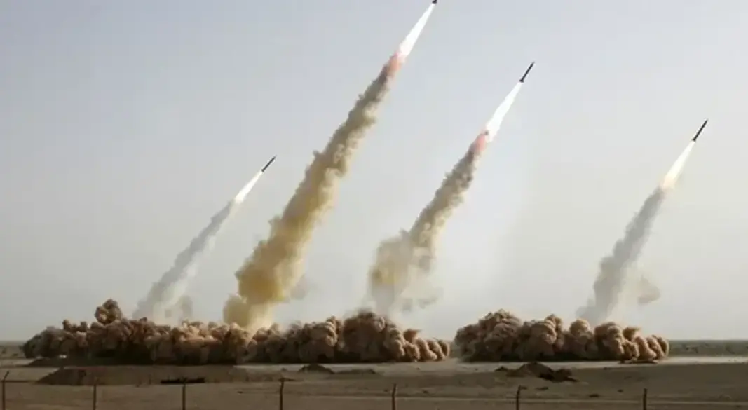 ইরানের ক্ষেপণাস্ত্র উৎক্ষেপন। ছবি: সংগৃহীত