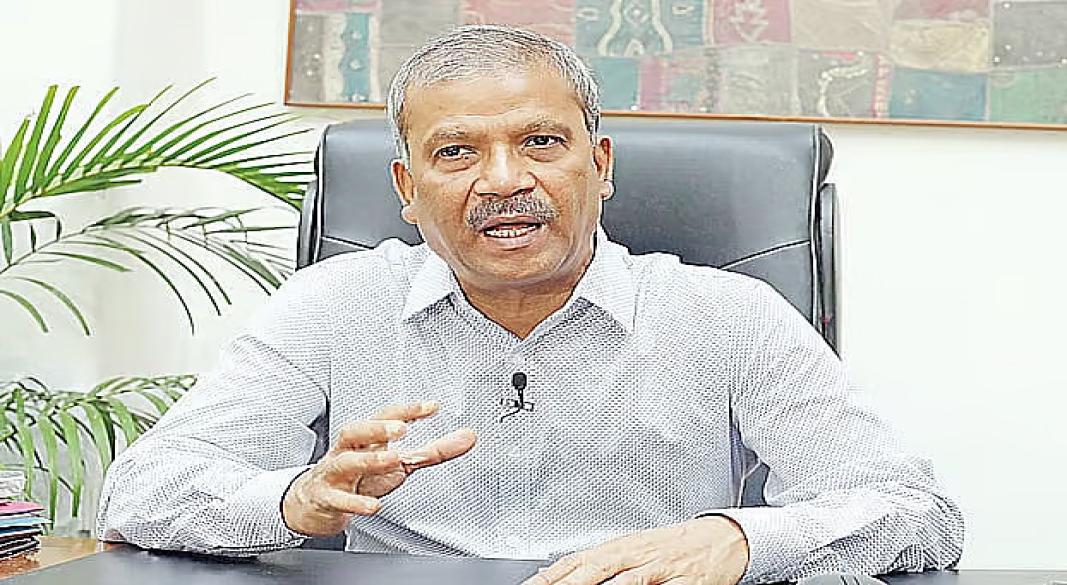 অধ্যাপক আসিফ নজরুল