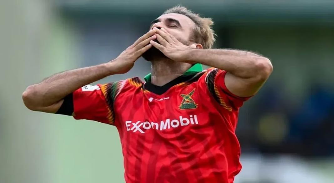 দক্ষিণ আফ্রিকার সাবেক স্পিনার ইমরান তাহির।