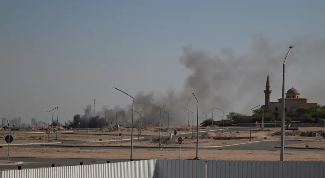 কুয়েতের বুবিয়ান দ্বীপে মার্কিন ঘাঁটিতে ইরানের হামলা। ছবি : সংগৃহীত