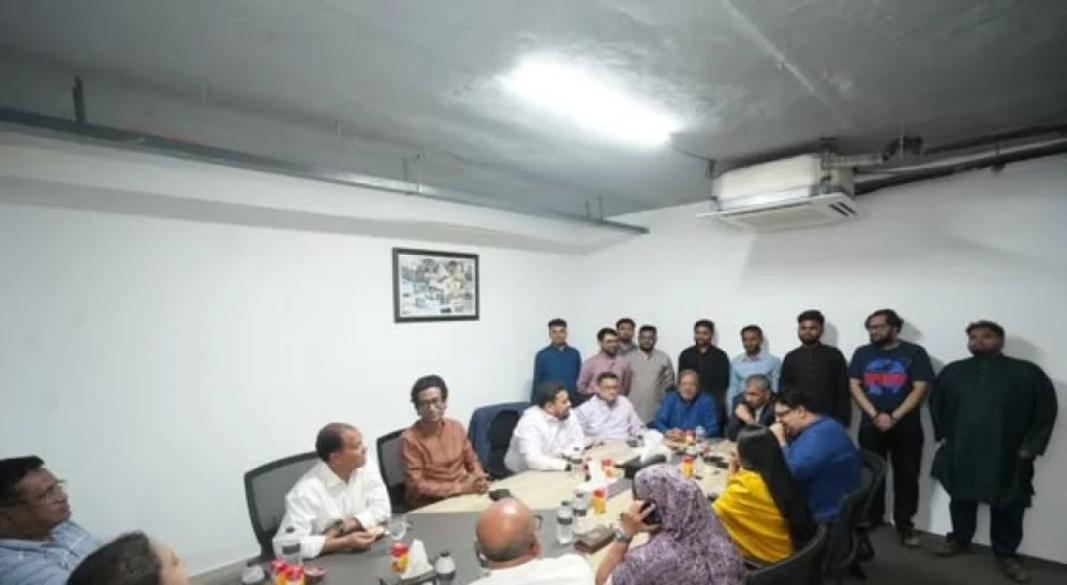 বিএনপি মিডিয়া সেল কমিটির বৈঠক শেষে ইফতার ও দোয়ার আয়োজন। ছবি: সংগৃহীত