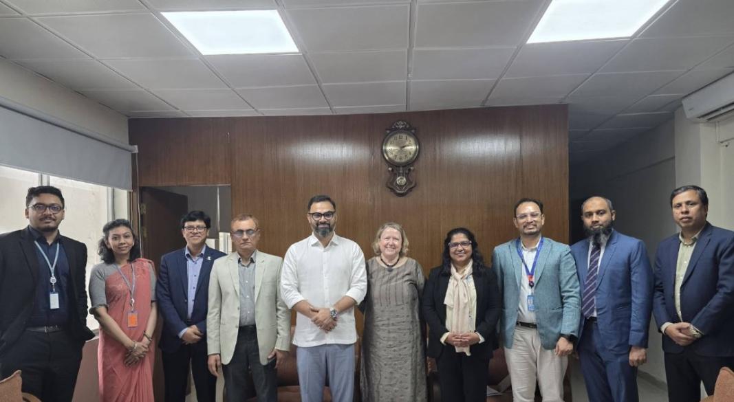 ছবি : মন্ত্রণালয়