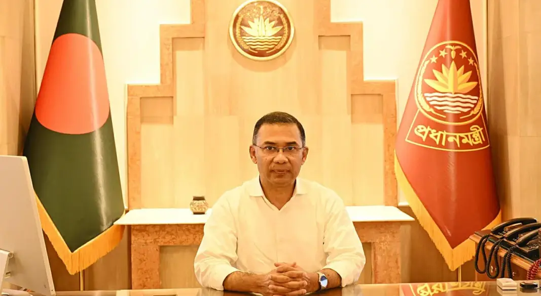 তেজগাঁওয়ে প্রধানমন্ত্রীর কার্যালয়ে তারেক রহমান। ছবি : সংগৃহীত