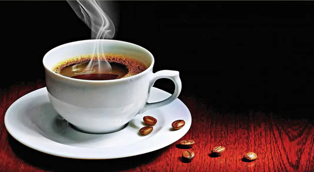 সকালবেলা এক কাপ ধোঁয়া ওঠা কফি ছাড়া অনেকের দিনই শুরু হয় না। ছবি : সংগৃহীত