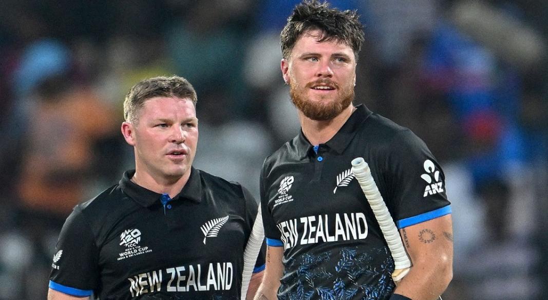 টি-টোয়েন্টি বিশ্বকাপে সর্বোচ্চ জুটির রেকর্ড গড়েছেন ফিন অ্যালেন (ডানে) ও টিম সাইফার্ট। ছবি: এএফপি