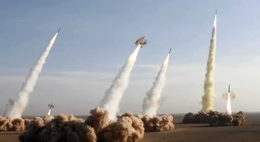 মধ্যপ্রাচ্যে ইরানের ৪০তম ধাপের হামলা: ইসরায়েল ও মার্কিন ঘাঁটি লক্ষ্যবস্তু | ছবি : সংগৃহীত