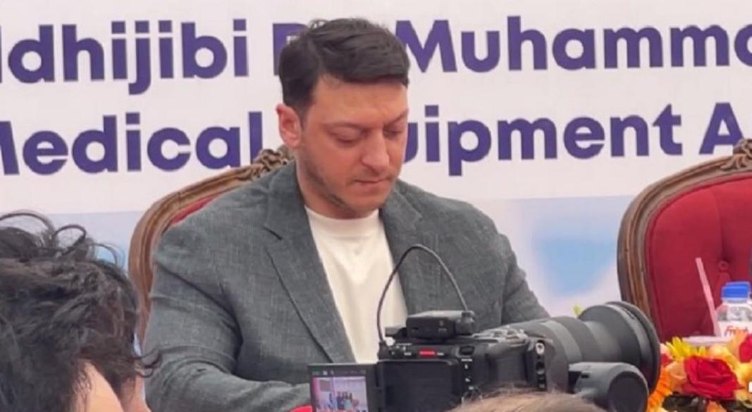 মেসুত ওজিল।