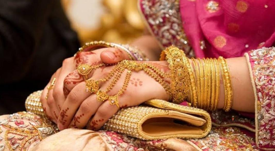 স্বর্ণের দাম আরেক দফা কমেছে। সংগৃহীত ছবি