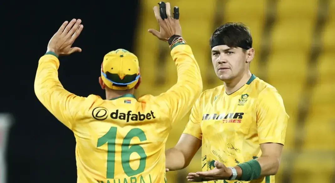 উইকেট লাভের পর প্রোটিয়াদের উচ্ছ্বাস। ছবি : সংগৃহীত