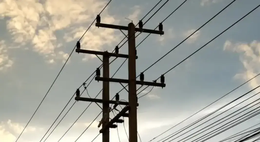 বিদ্যুতের লাইন। ছবি : সংগৃহীত