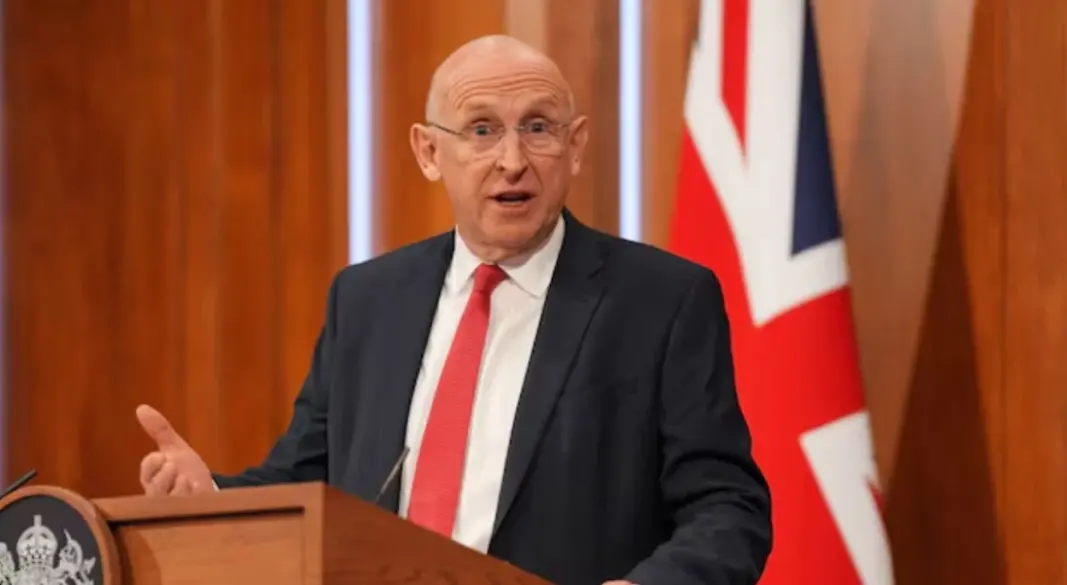 যুক্তরাজ্যের প্রতিরক্ষামন্ত্রী জন হিলি। ছবি: সংগৃহীত