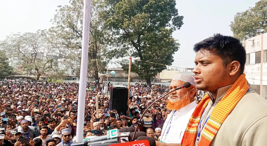 সমাবেশে বক্তব্য দেন হাসনাত আবদুল্লাহ। ছবি : সংগৃহীত