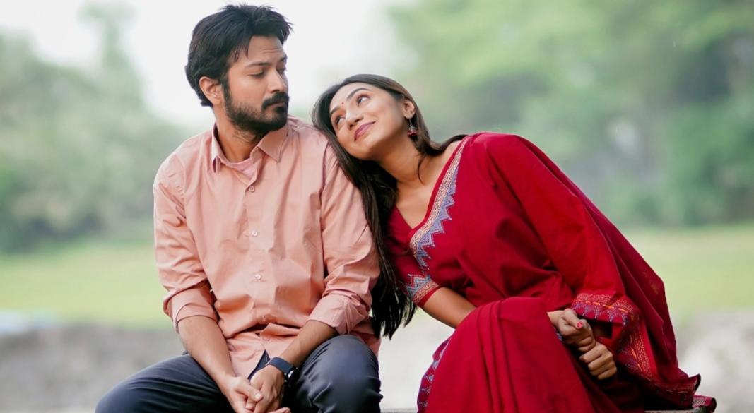 ইয়াশ রোহান ও সুনেরাহ। ছবি : সংগৃহীত