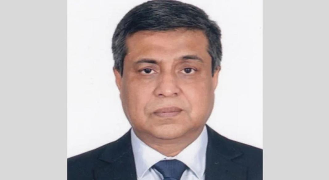 ঢাকা বিভাগের বিভাগীয় কমিশনার মনিরুজ্জামান মিঞা
