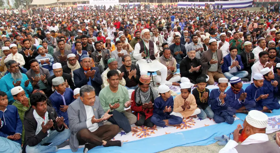 বেগম খালেদা জিয়ার আত্মার মাগফিরাত ও নাজাতের জন্য দোয়া মাহফিল ।