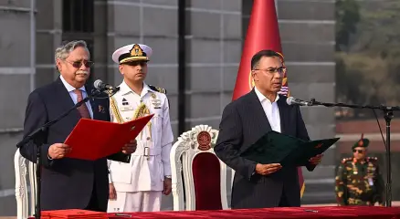 নতুন সরকারের প্রধানমন্ত্রী তারেক রহমানের শপথ পাঠ। ছবি: সংগৃহীত